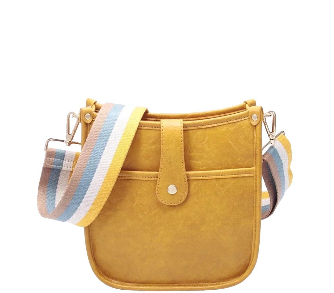 Damen Crossbody Tasche aus veganem Leder mit Gitarrengurt